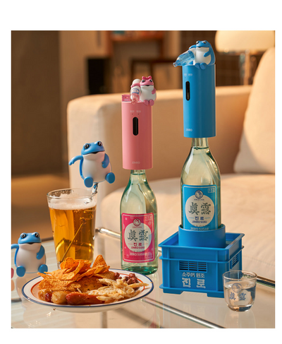 Hite Jinro Pink Toad Frog Soju Automatic Dispenser & 2pcs Soju Glasses
