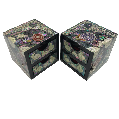 Beautiful Cube Flower Butterfly Jewelry Box